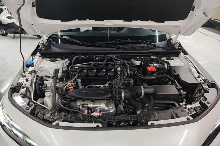 Used Honda Civic 2023 240TURBO CVT Dynamic Edition Engine Bay