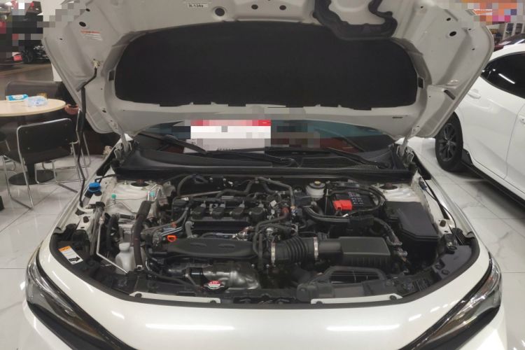 Used Honda Civic 2023 240TURBO CVT Dynamic Edition Engine Bay