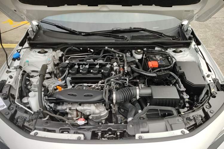 Used Honda Civic 2023 240TURBO CVT Dynamic Edition Engine Bay