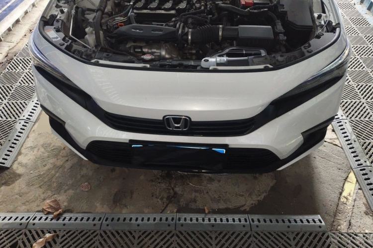 Used Honda Civic 2023 240TURBO CVT Dynamic Edition Engine Bay
