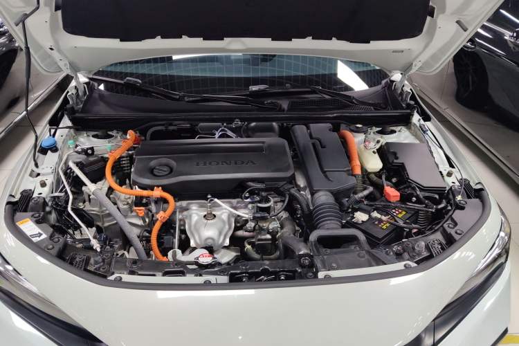 Used Honda Civic 2023 HATCHBACK 2.0L eHEV Extreme Edition Engine Bay