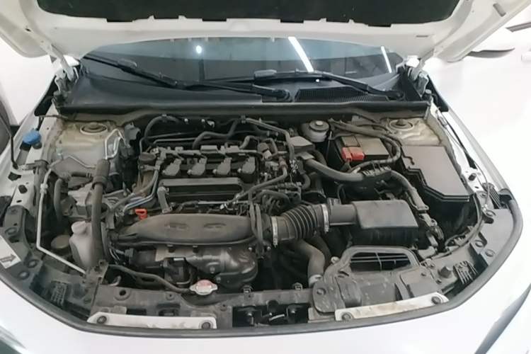 Used Honda Civic 2023 240TURBO CVT Dynamic Edition Engine Bay