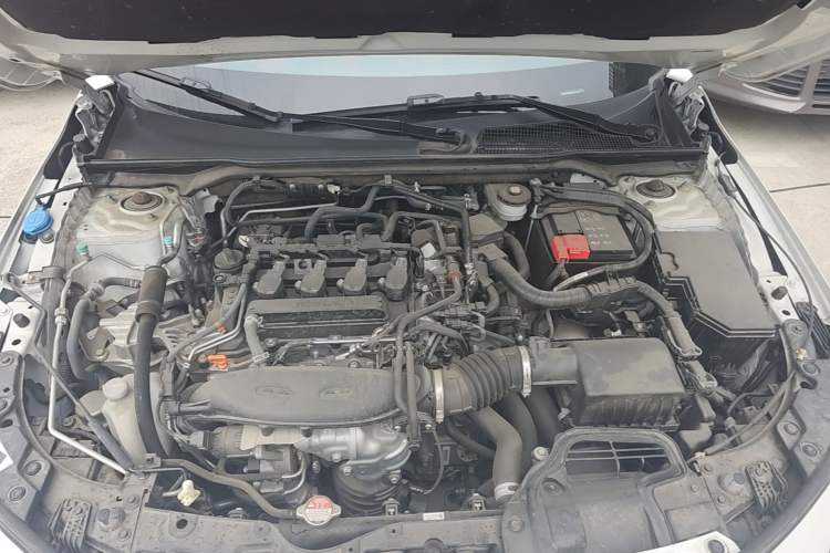 Used Honda Civic 2023 240TURBO CVT Dynamic Edition Engine Bay