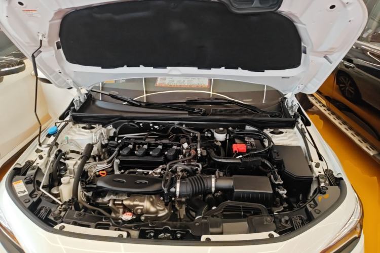 Used Honda Civic 2023 240TURBO CVT Dynamic Edition Engine Bay