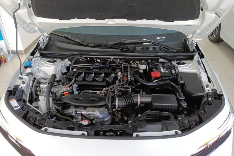 Used Honda Civic 2023 240TURBO CVT Dynamic Edition Engine Bay