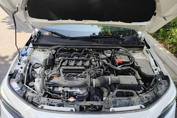 Used Honda Civic 2023 HATCHBACK 240TURBO CVT Extreme Edition Engine Bay