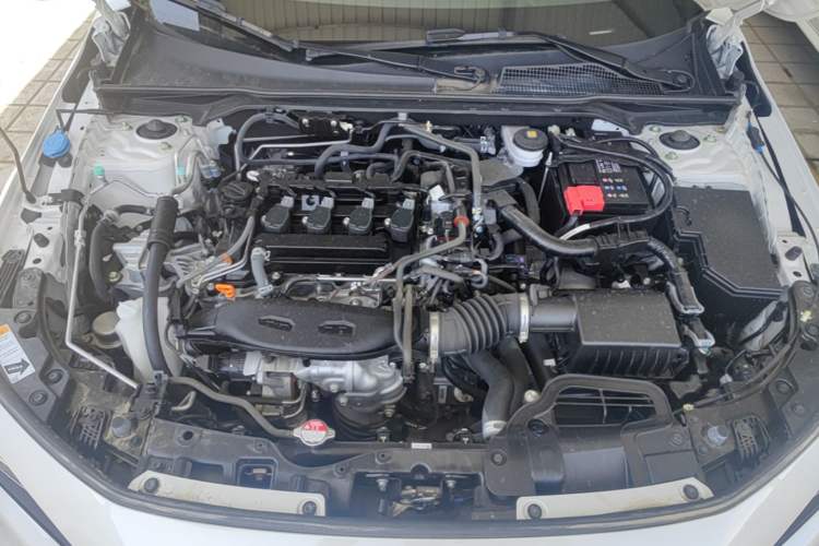 Used Honda Civic 2023 240TURBO CVT Dynamic Edition Engine Bay