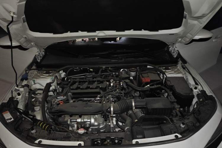 Used Honda Civic 2023 240TURBO CVT Dynamic Edition Engine Bay