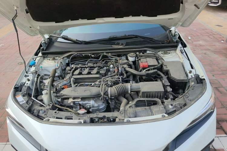 Used Honda Civic 2023 240TURBO CVT Dynamic Edition Engine Bay