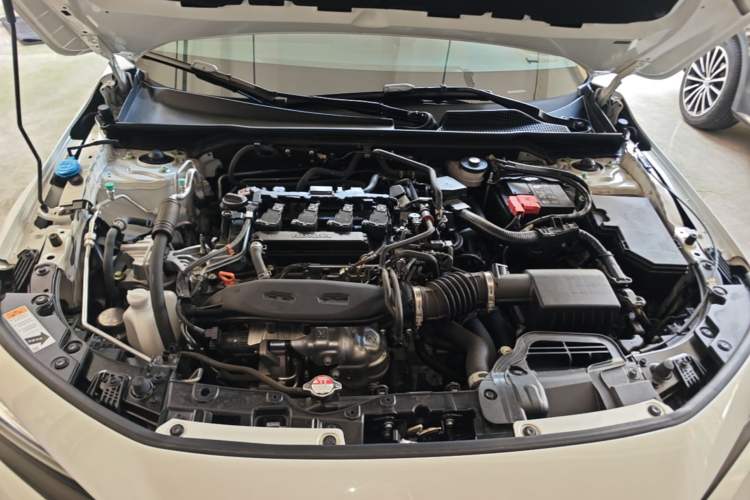 Used Honda Civic 2023 240TURBO CVT Dynamic Edition Engine Bay