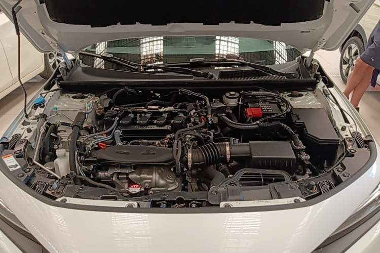 Used Honda Civic 2023 HATCHBACK 240TURBO CVT Zhiyue Edition Engine Bay