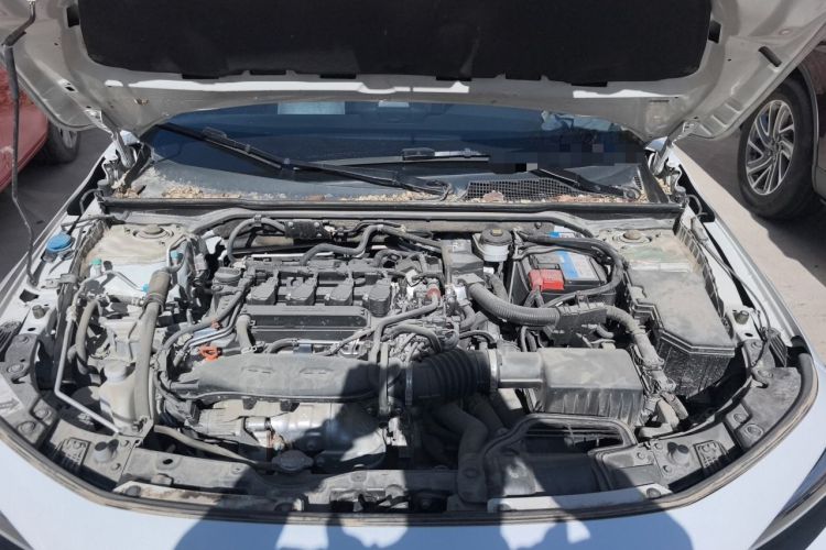 Used Honda Civic 2023 240TURBO CVT Dynamic Edition Engine Bay