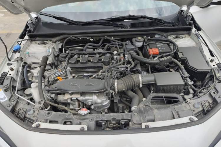 Used Honda Civic 2023 240TURBO CVT Dynamic Edition Engine Bay
