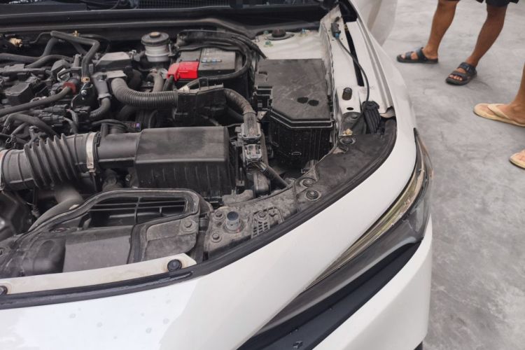 Used Honda Civic 2023 240TURBO CVT Dynamic Edition Engine Bay Left