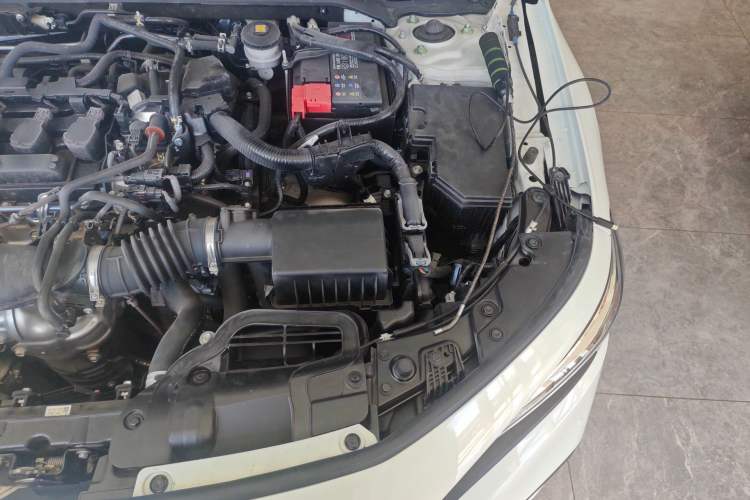 Used Honda Civic 2023 240TURBO CVT Dynamic Edition Engine Bay Left