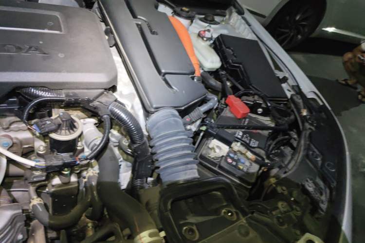 Used Honda Civic 2023 2.0L eHEV Sharp Edition Engine Bay Left