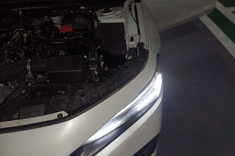 Used Honda Civic 2023 240TURBO CVT Dynamic Edition Engine Bay Left