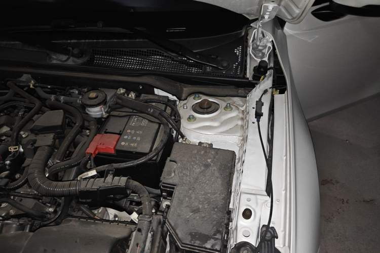 Used Honda Civic 2023 240TURBO CVT Dynamic Edition Engine Bay Left