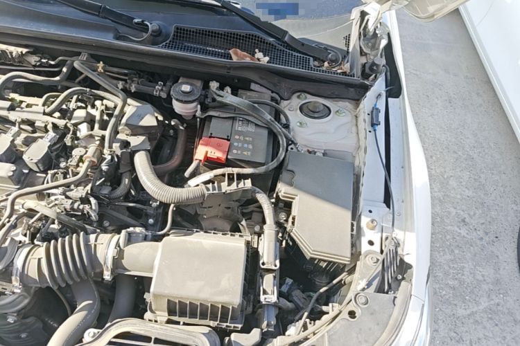 Used Honda Civic 2023 240TURBO CVT Dynamic · Center Stage Special Edition Engine Bay Left