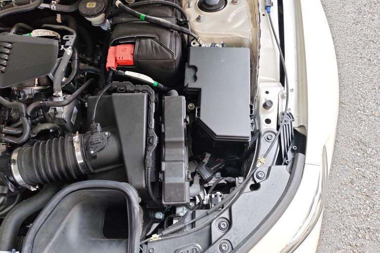 Used Honda Civic 2023 2.0T 420TURBO TYPE R Engine Bay Left
