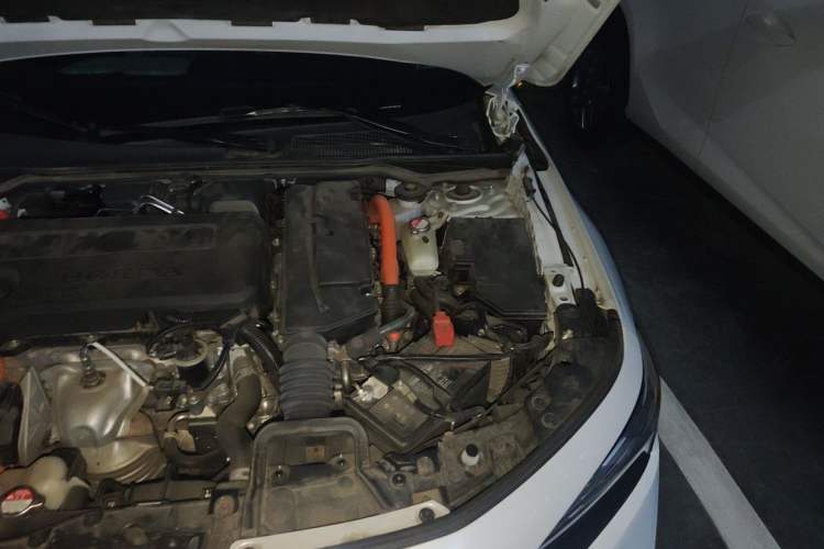 Used Honda Civic 2023 HATCHBACK 2.0L eHEV Extreme Control Edition Engine Bay Left