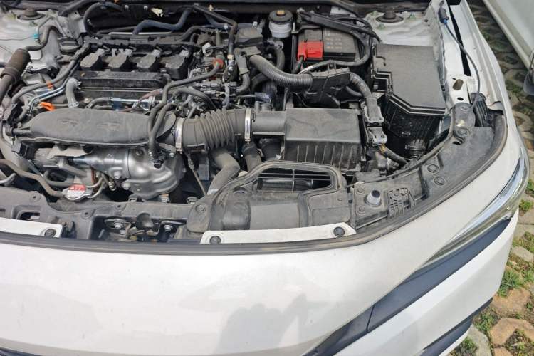 Used Honda Civic 2023 240TURBO CVT Dynamic Edition Engine Bay Left