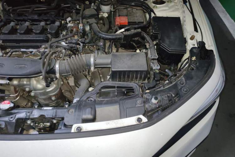 Used Honda Civic 2023 240TURBO CVT Dynamic Edition Engine Bay Left