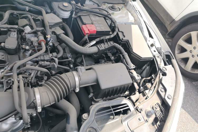 Used Honda Civic 2023 HATCHBACK 240TURBO CVT Extreme Edition Engine Bay Left