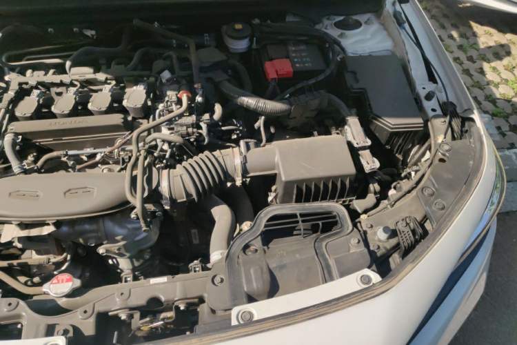 Used Honda Civic 2023 240TURBO CVT Dynamic Edition Engine Bay Left