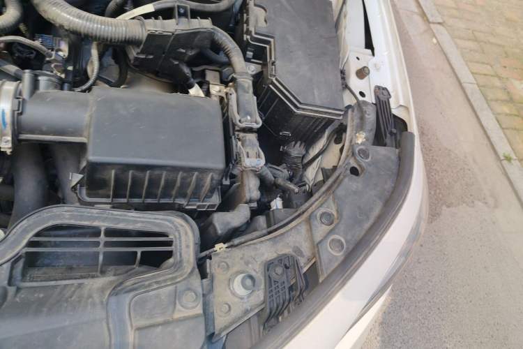 Used Honda Civic 2023 HATCHBACK 240TURBO CVT Extreme Edition Engine Bay Left