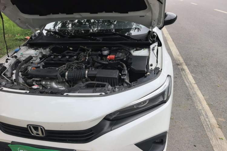 Used Honda Civic 2023 240TURBO CVT Dynamic · Center Stage Special Edition Engine Bay Left