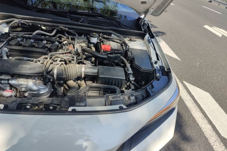 Used Honda Civic 2023 240TURBO CVT Dynamic Edition Engine Bay Left