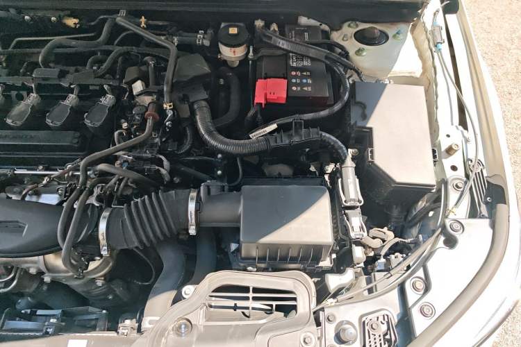 Used Honda Civic 2023 HATCHBACK 240TURBO CVT Extreme Edition Engine Bay Left