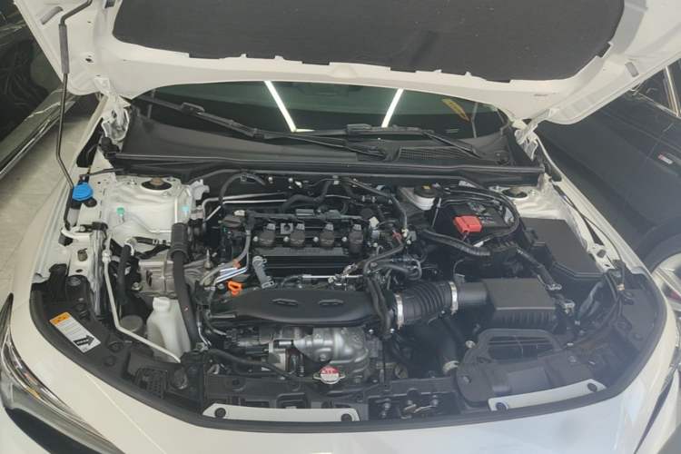 Used Honda Civic 2023 240TURBO CVT Dynamic Edition Engine Bay
