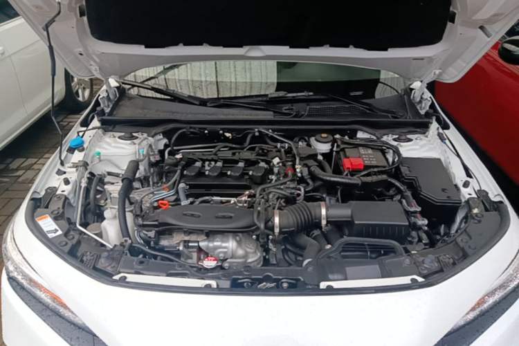 Used Honda Civic 2023 HATCHBACK 240TURBO CVT Zhiyue Edition Engine Bay