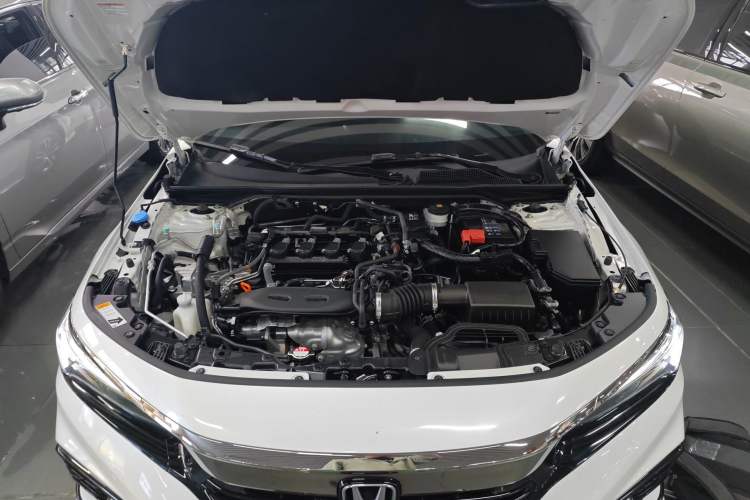 Used Honda Civic 2023 240TURBO CVT Dynamic · Center Stage Special Edition Engine Bay