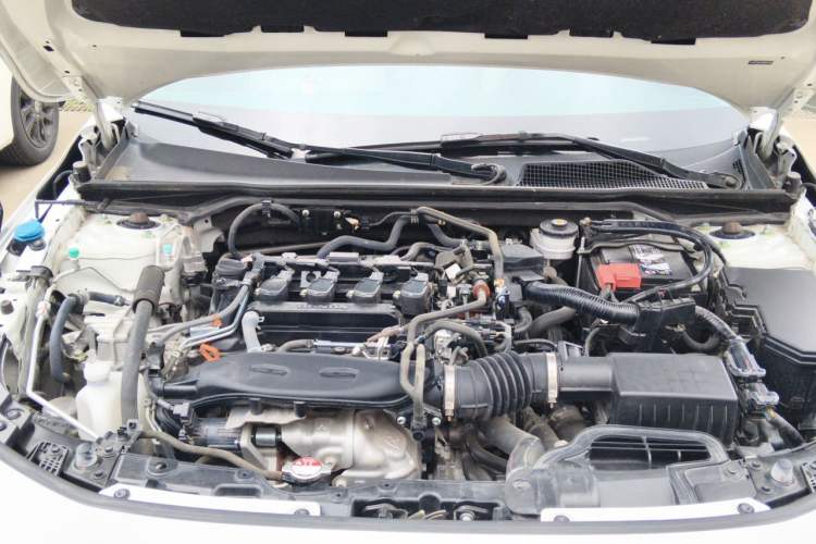 Used Honda Civic 2023 240TURBO CVT Dynamic Edition Engine Bay
