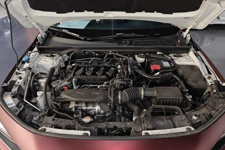 Used Honda Civic 2023 240TURBO CVT Dynamic Edition Engine Bay