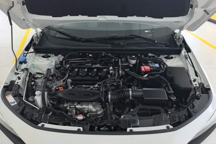 Used Honda Civic 2023 240TURBO CVT Dynamic Edition Engine Bay