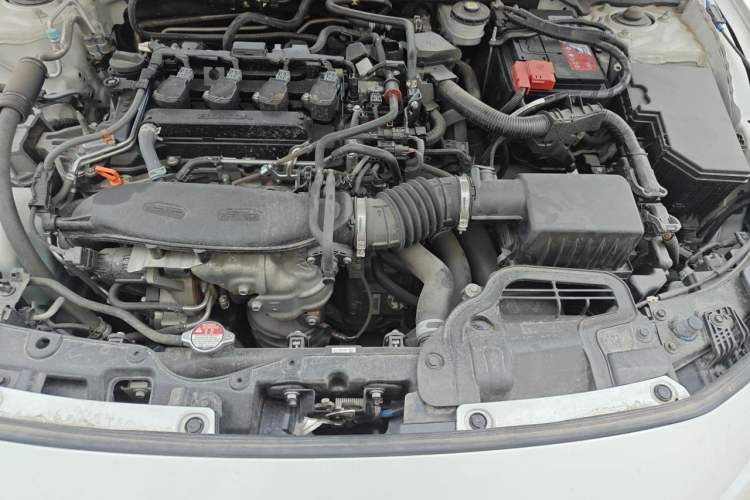 Used Honda Civic 2023 240TURBO CVT Dynamic Edition Engine Bay