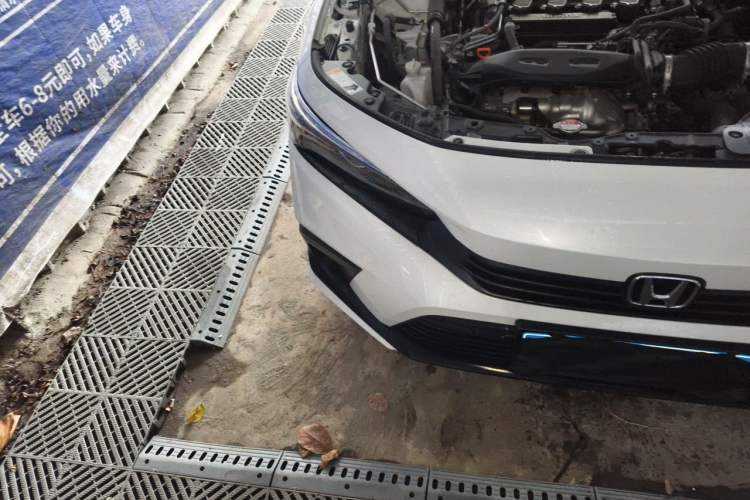 Used Honda Civic 2023 240TURBO CVT Dynamic Edition Engine Bay Right