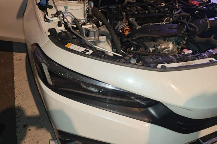 Used Honda Civic 2023 240TURBO CVT Dynamic Edition Engine Bay Right