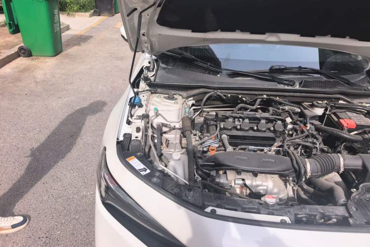 Used Honda Civic 2023 240TURBO CVT Dynamic Edition Engine Bay Right