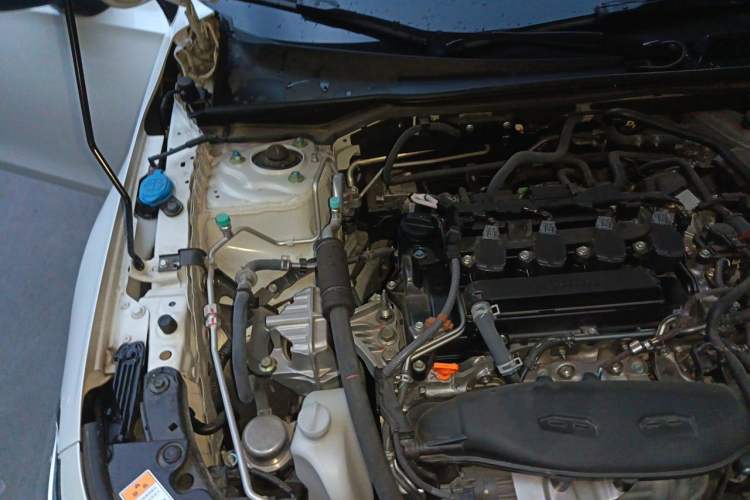 Used Honda Civic 2023 240TURBO CVT Dynamic · Center Stage Special Edition Engine Bay Right