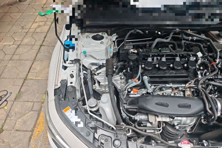 Used Honda Civic 2023 240TURBO CVT Dynamic Edition Engine Bay Right