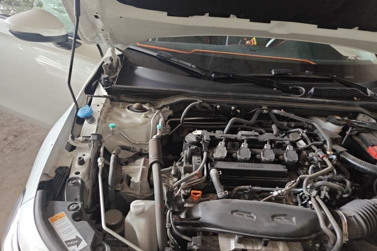 Used Honda Civic 2023 240TURBO CVT Dynamic Edition Engine Bay Right