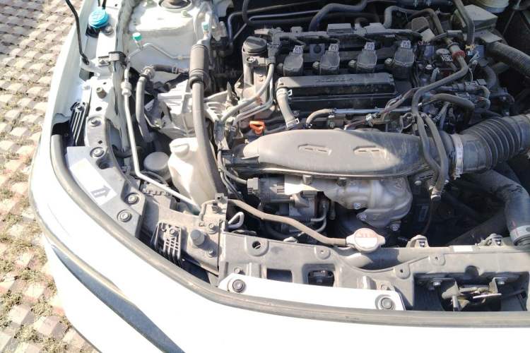 Used Honda Civic 2023 240TURBO CVT Dynamic Edition Engine Bay Right