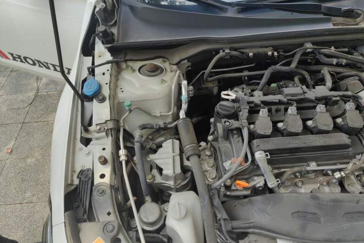 Used Honda Civic 2023 240TURBO CVT Dynamic Edition Engine Bay Right