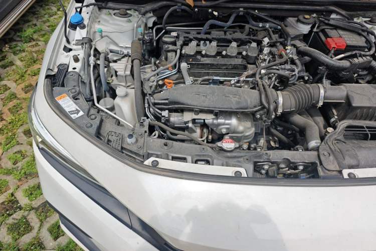 Used Honda Civic 2023 240TURBO CVT Dynamic Edition Engine Bay Right