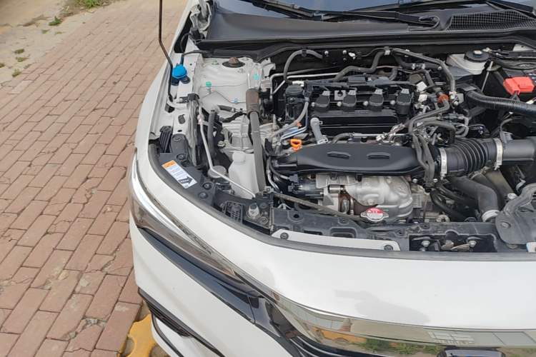 Used Honda Civic 2023 240TURBO CVT Dynamic · Center Stage Special Edition Engine Bay Right